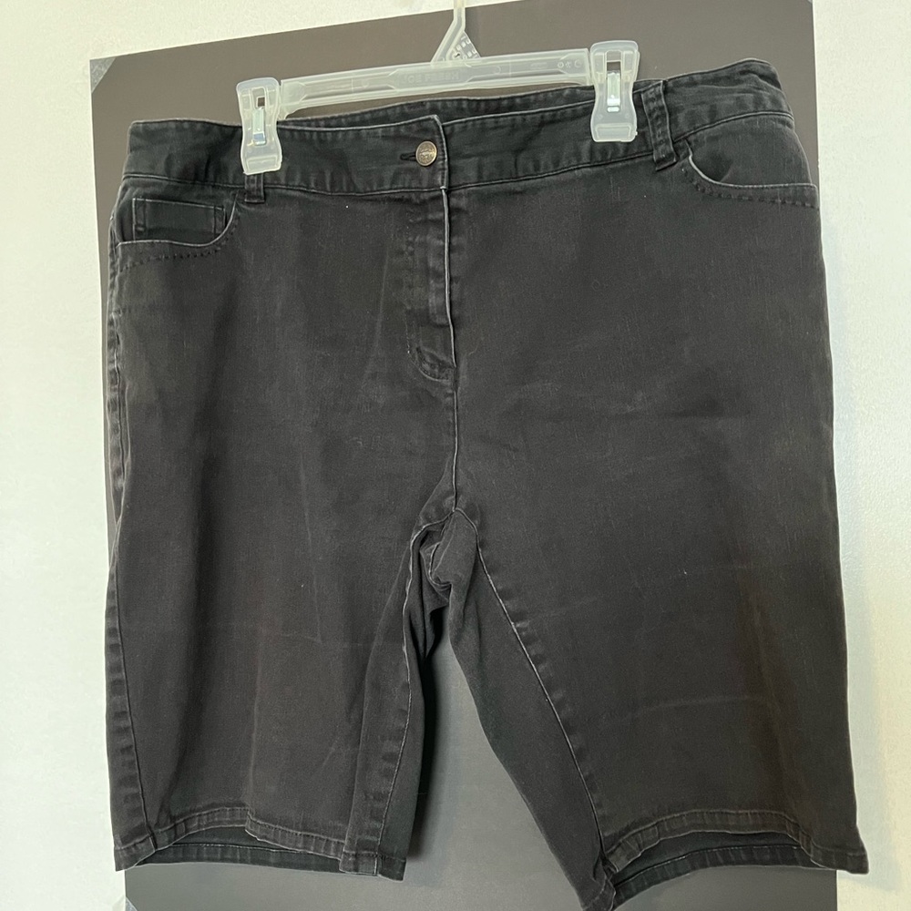 Ladies Encore Jean shorts